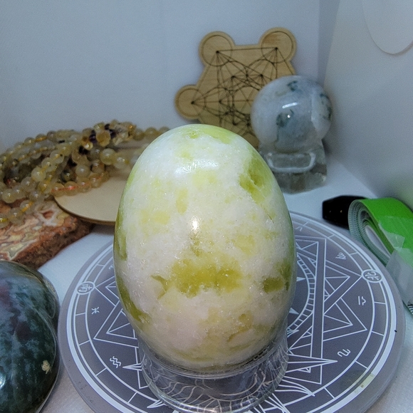 JADE EGG - Picture 2 of 5